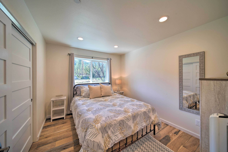 Bedroom 2, River Acres Retreat w/ Grill & River Access!, Trinity