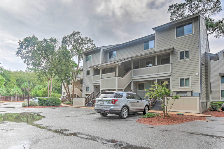 Exterior & Views 2, Family-Friendly Hilton Head Villa: Walk to Beach, Beaufort
