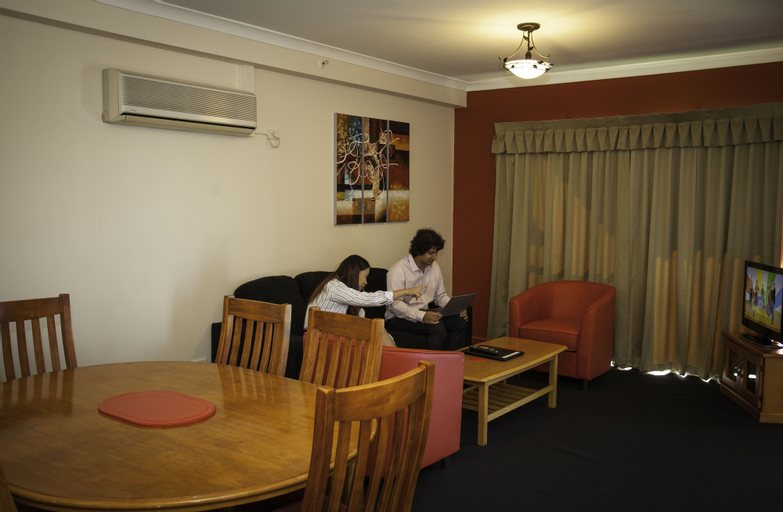 Dining Room 16