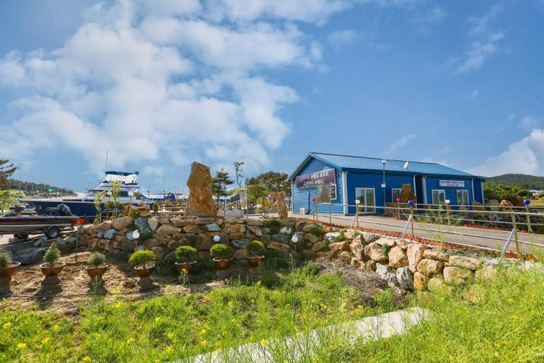 Exterior & Views 1, Taean (Anmyeondo) Seaman House Pension, Taean