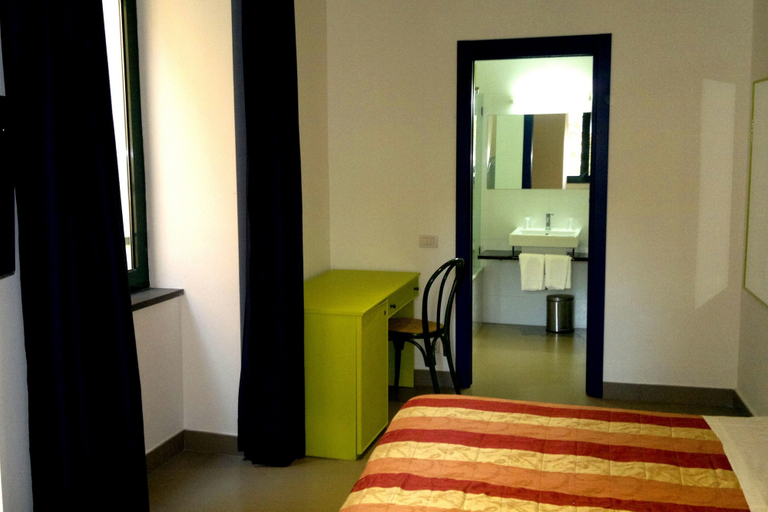 Bedroom 3, Hotel Eden, Napoli