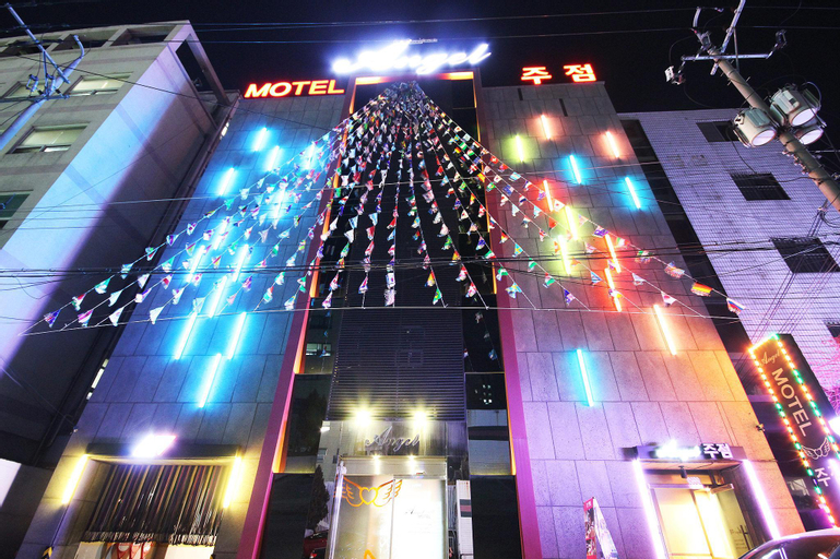 Gyeongsan Angel, Dong