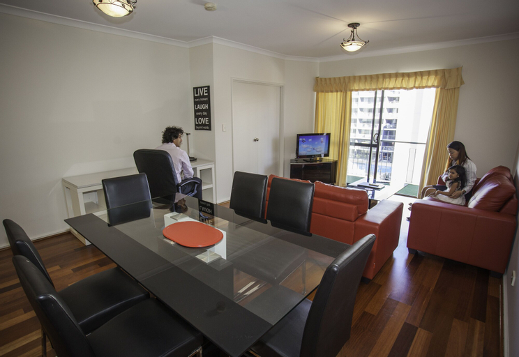 Dining Room 9