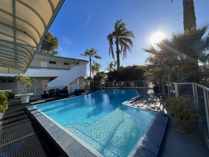 Sport & Beauty 2, Econo Lodge Rivervale, Perth