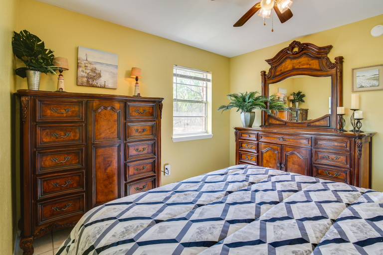 Bedroom 3, Classy San Benito Vacation Rental With Chiminea!, Cameron