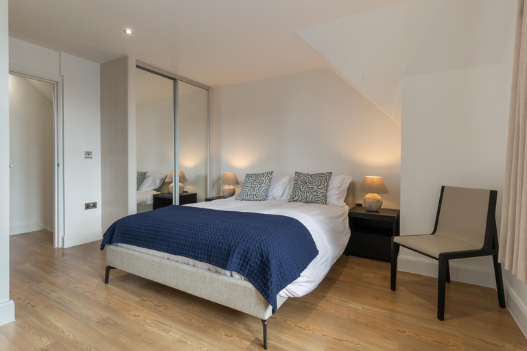 Bedroom 3, Apartment 10 Waterstone House - Luxury Apartment With Sea Views, Pembrokeshire