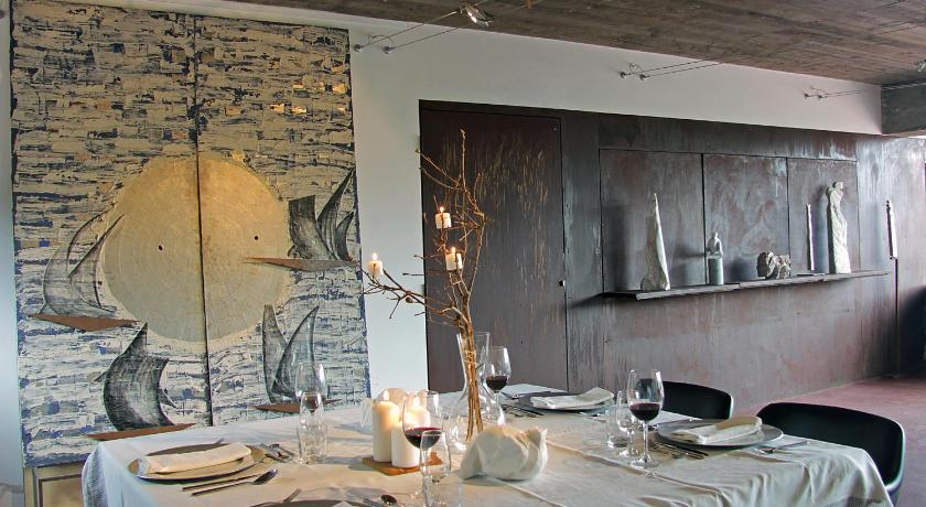 Food & Drinks 4, Quinta do Barrieiro - Art Selection by Maria Leal da Costa, Marvão