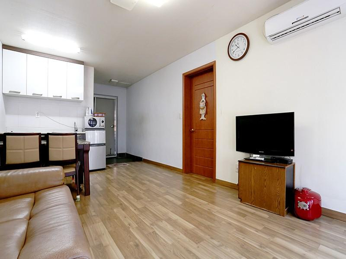 Others 5, Gwanghwado Dongmakgol Bada Pension, Ganghwa
