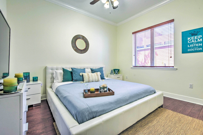 Bedroom 2, Sunny Sarasota Abode w/ Yard ~ 1 Mi to Dtwn!, Sarasota