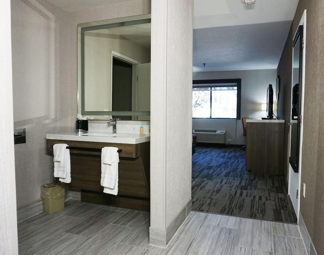 Bathroom 3, La Casa Modesto, Ascend Hotel Collection, Stanislaus