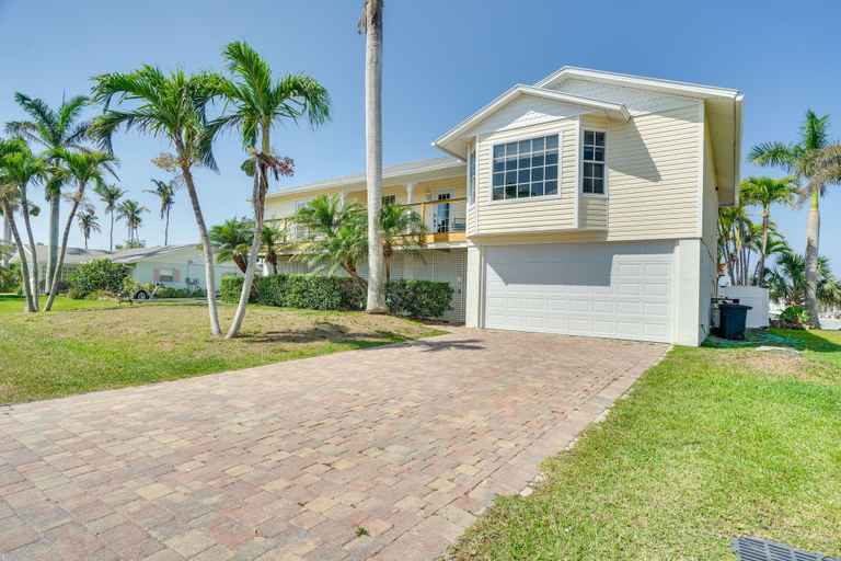 Exterior & Views 2, Bokeelia Island Oasis: Waterfront, Private Dock!, Lee