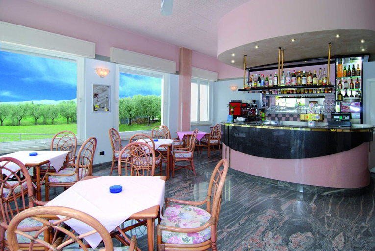 Food & Drinks 5, hotel CASABLANCA, Verona