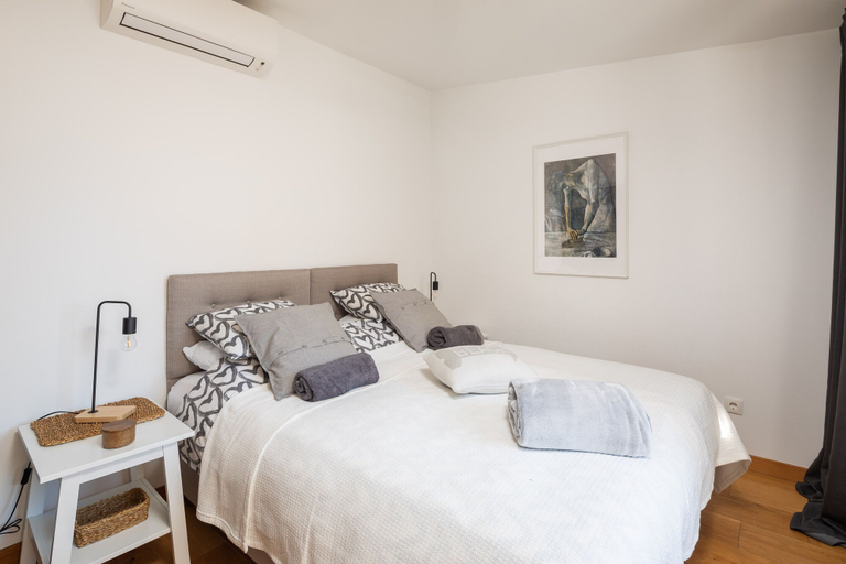 Bedroom 5, Modern apt With Terrace 4 min Walk to the Beach, Split