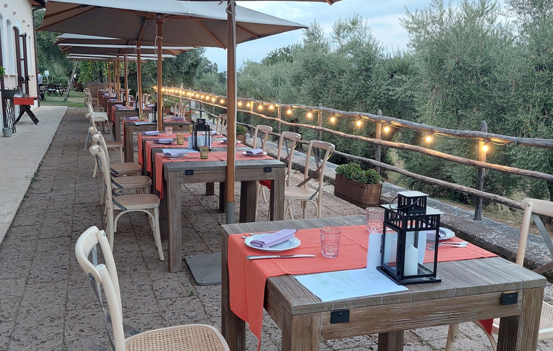 Food & Drinks 5, Borgo Pallavicini Mori, Rome