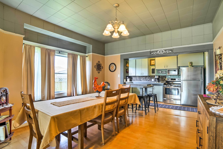 Food & Drinks, 'Bella Rose' Lovely Eureka Home Near Redwoods!, Humboldt