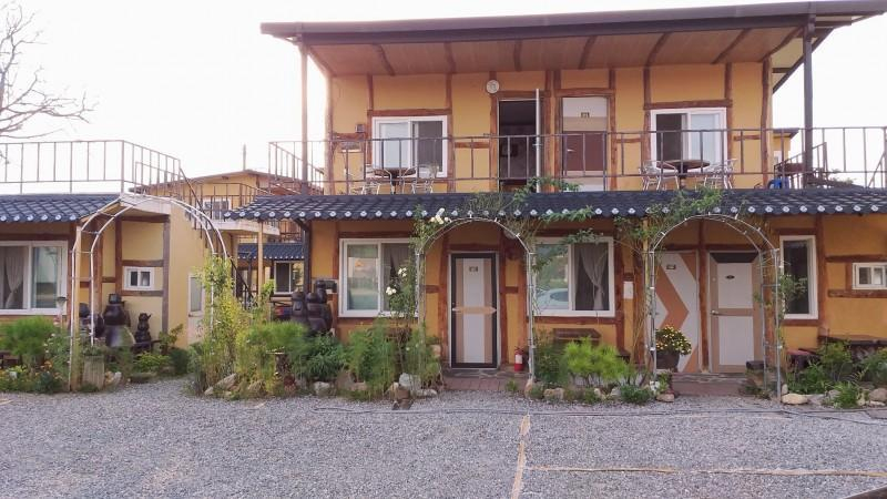 Exterior & Views 2, Nonsan Hodunamu Pension, Nonsan