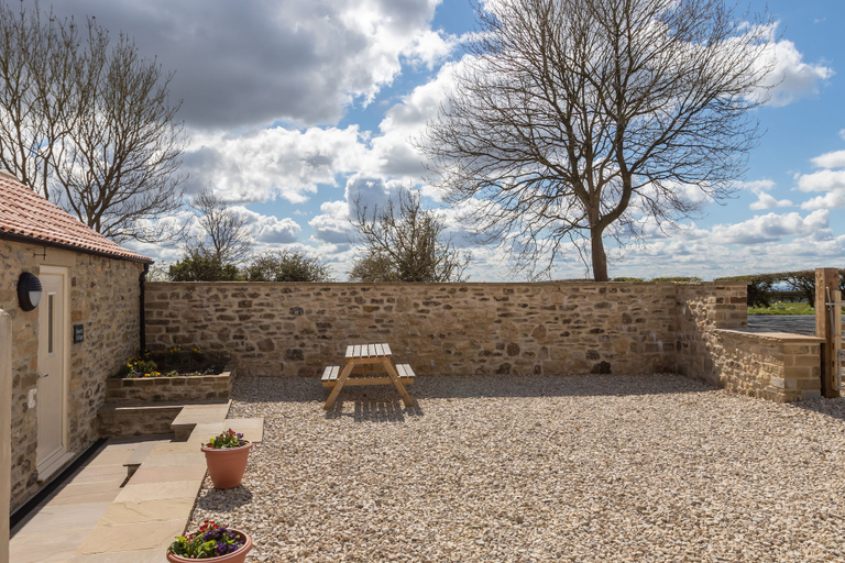 Exterior & Views 2, Beacon Cottage, North Yorkshire