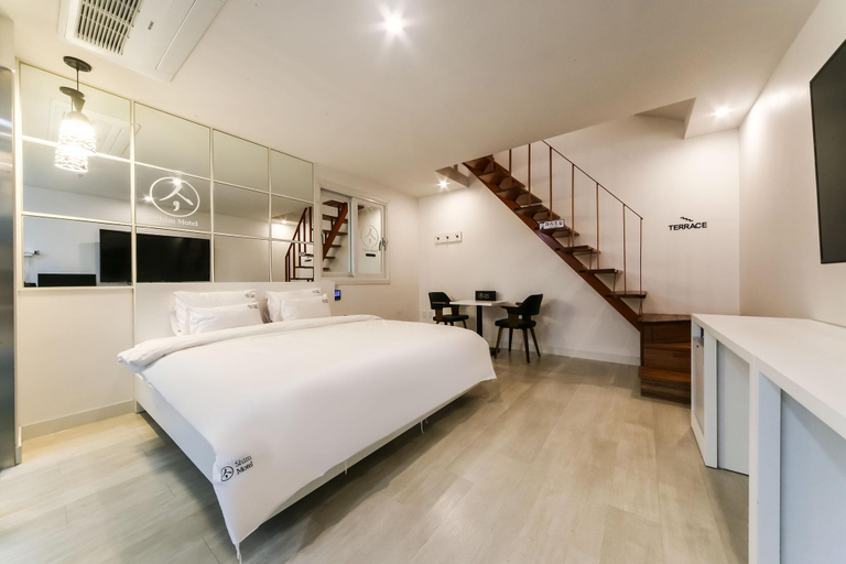 Bedroom 2, Cheongdo Shuim, Gyeongsan