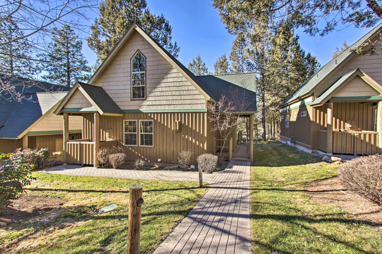 Exterior & Views 1, Klamath Falls Cabin Retreat w/ Deck & Grill!, Klamath