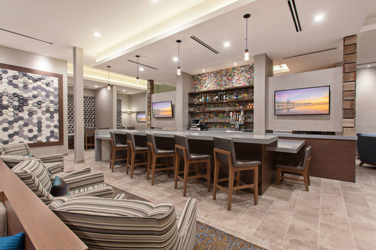 Food & Drinks 5, SpringHill Suites by Marriott Huntington Beach Orange County, Orange