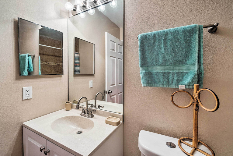 Bathroom 4, Modern North Port Gem Near Beaches, Golf, & Shops!, Sarasota
