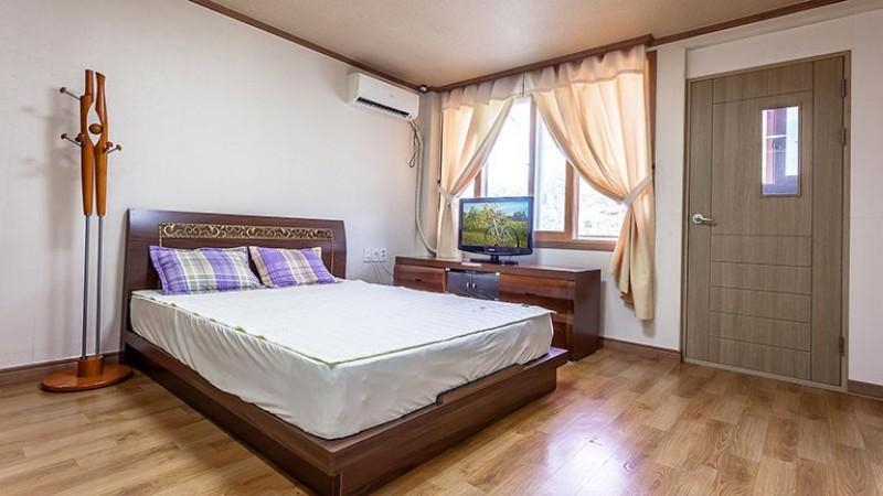 Bedroom 4, Gangneung Hanui Baram Pension, Gangneung