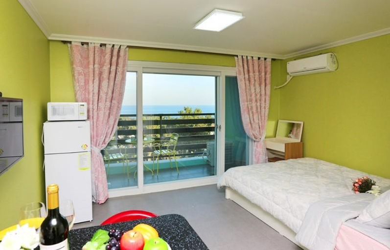 Bedroom 4, Ulsan Ganjeolgot Paran Pension, Ulju