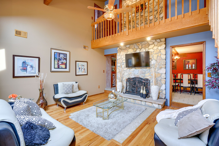 Others 1, Lovely Ocean Gate Home < 1 Mi to Beach!, Ocean