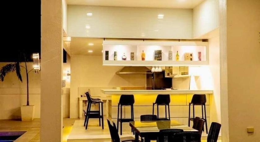 Food & Drinks, Blu Serenity Villa, Los Baños