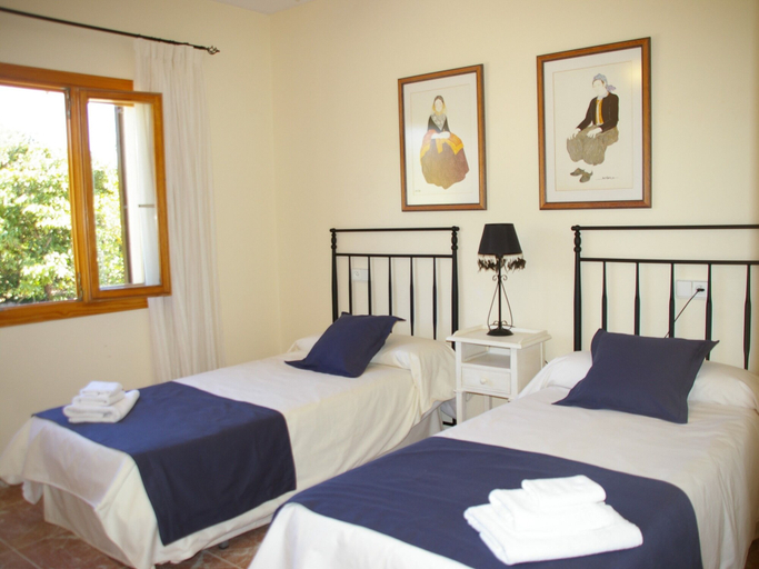 Bedroom 3, Caricuao, Baleares