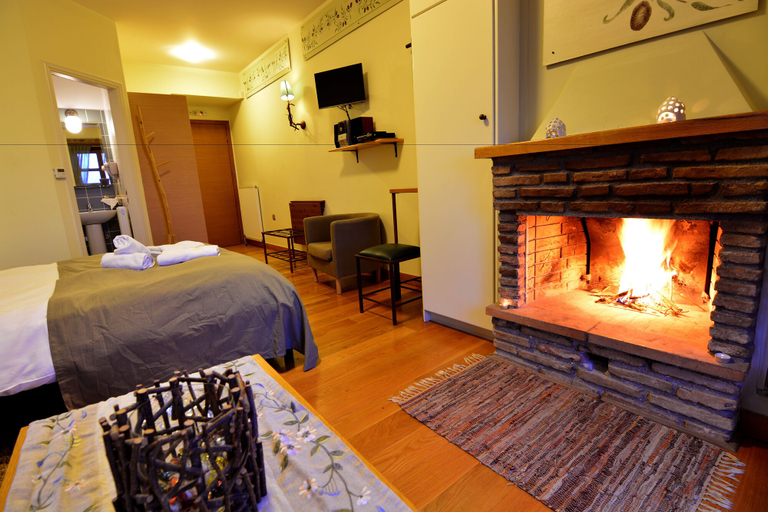 Bedroom 3, Mavraganeiko, Peloponnese