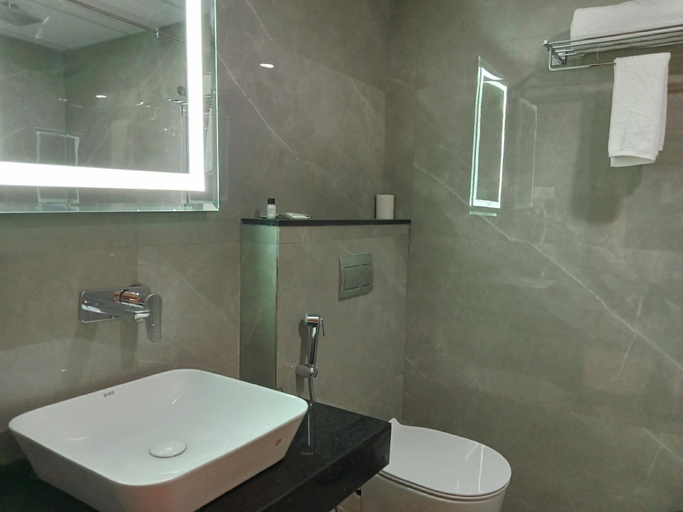 Bathroom 3, Hotel Tulips Grand, Ranga Reddy