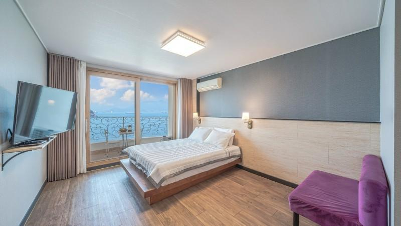 Bedroom 2, Yeosu Haery Pension, Yeosu