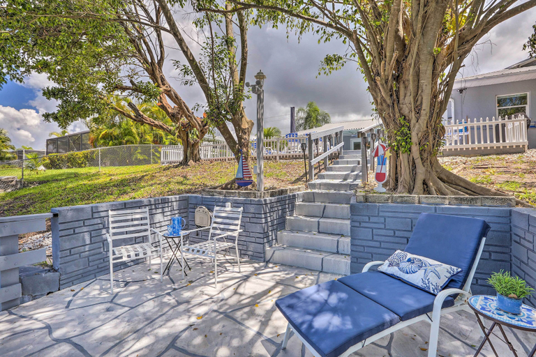 Others 5, Airy Canal-front Oasis in Cape Coral w/ Pool!, Lee