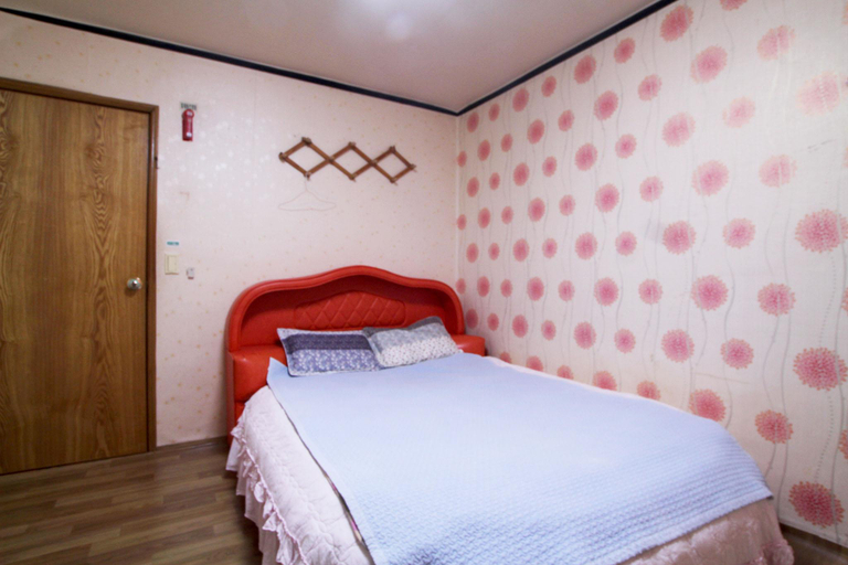 Bedroom, Ulsan Uljugun Daegyeong, Ulju