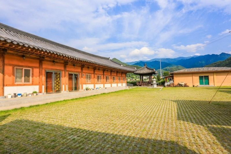 Exterior & Views 1, Danyang Hail Handmi Hanok Pension, Danyang