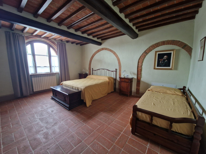 Bedroom 3, Agriturismo Ai Massi MAESTRALE, Pisa