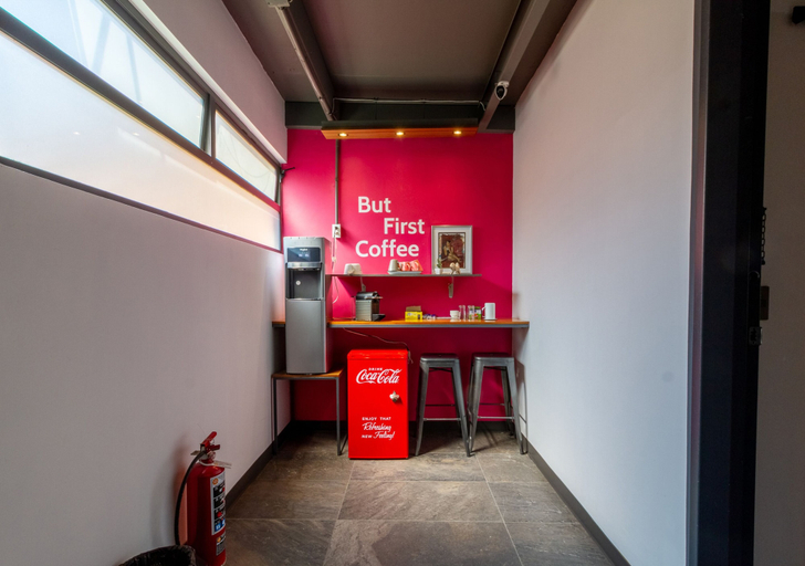 Others 5, The Yellow by DOT Boutique, Guadalajara