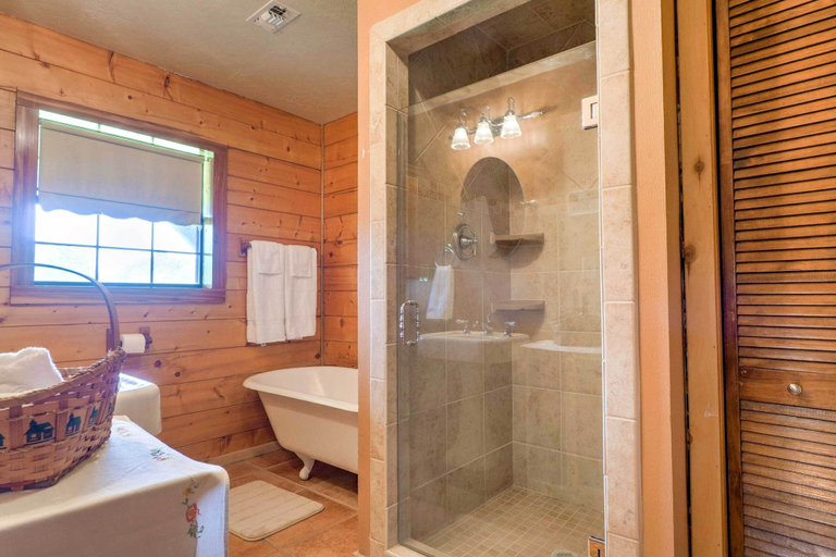 Bathroom 3, On Farm: Rustic Carmine Log Cabin w/ Porch!, Washington