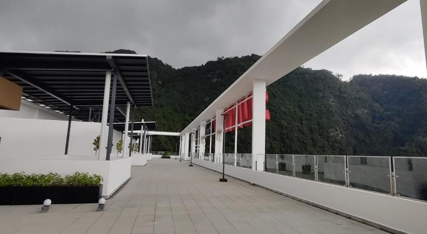 H&W Sunway Onsen Suite 4-7pax near Lost World of Tambun Ipoh, Kinta