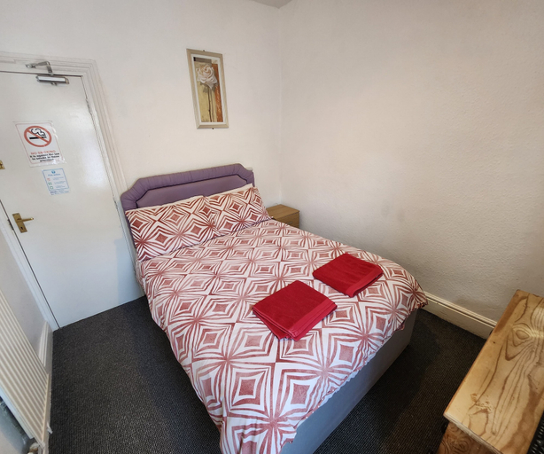 Bedroom 3, Moorfield Hotel, Blackpool