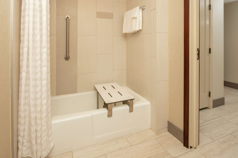 Bathroom 4, Hilton Bellevue, King