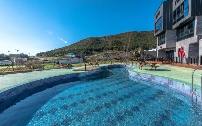 Sport & Beauty 3, Namhae Rabyeol Pool Villa, Namhae