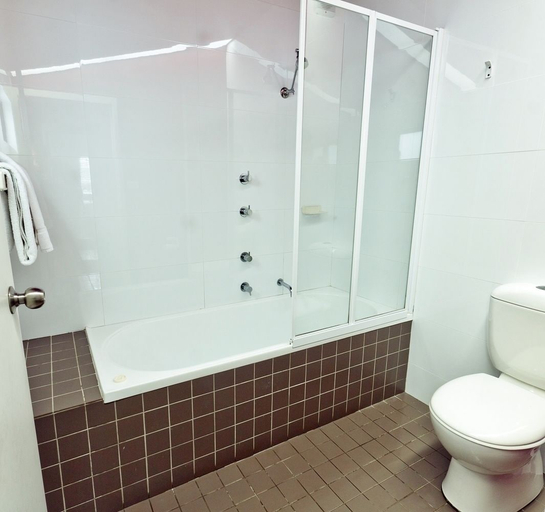 Bathroom 4, Serenity Diamond Beach, Greater Taree
