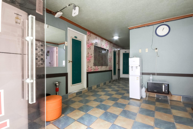 Others 4, Ulleung Donghaejang Motel, Ulleung