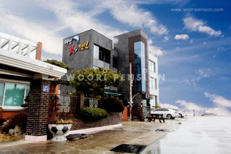 Exterior & Views 1, Yeongdeok Haebyeon Hoetjip Pension, Yeongdeok