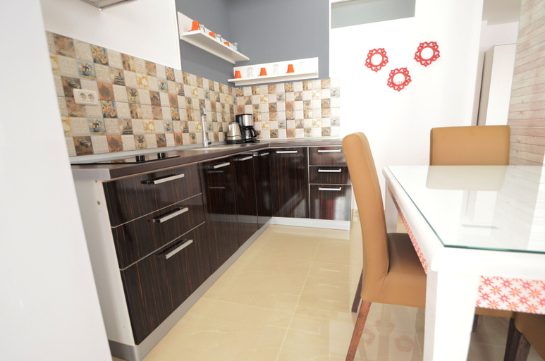Others 5, Decebal Residence Apartments, Municipiul Bucuresti