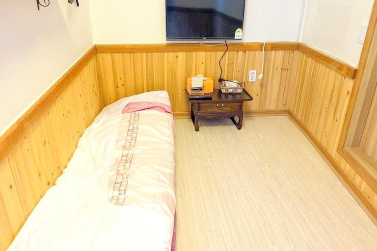 Bedroom, Jeonju Pondang Hanok Stay, Jeonju