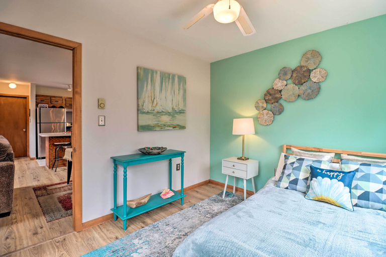 Bedroom 3, Private Spa, Fire Pit & Deck: Poconos Home!, Monroe