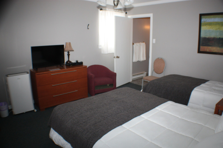 Bedroom 2, Auberge St-Tite-des-Caps, La Côte-de-Beaupré